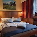 게스트하우스 Gaestehaus Hutweide Bärenstein