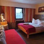 Gaestehaus Hutweide 招待所 3*