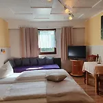 Gaestehaus Hutweide 3* Bärenstein