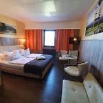 Гостевой дом Gaestehaus Hutweide 3*
