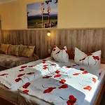 Gaestehaus Hutweide Гостевой дом 3*