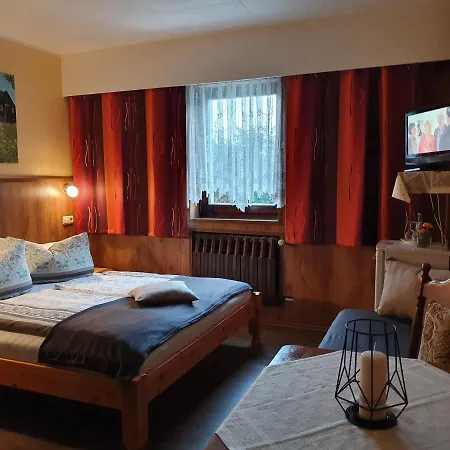Gaestehaus Hutweide 3* Bärenstein