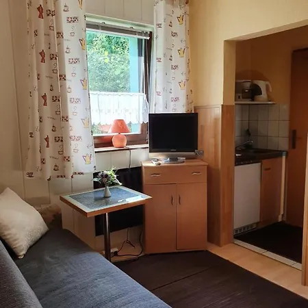 Gaestehaus Hutweide Гостевой дом Беренштайн