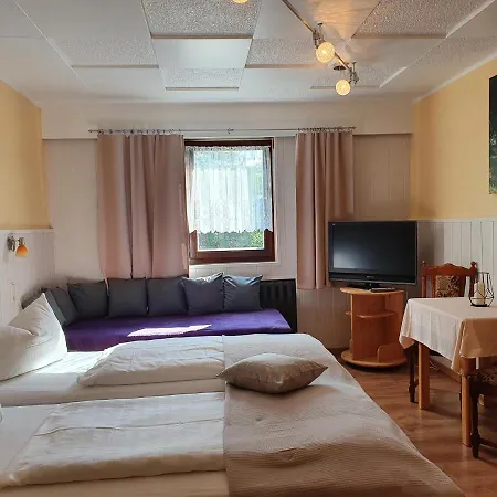 Gaestehaus Hutweide 3* Беренштайн