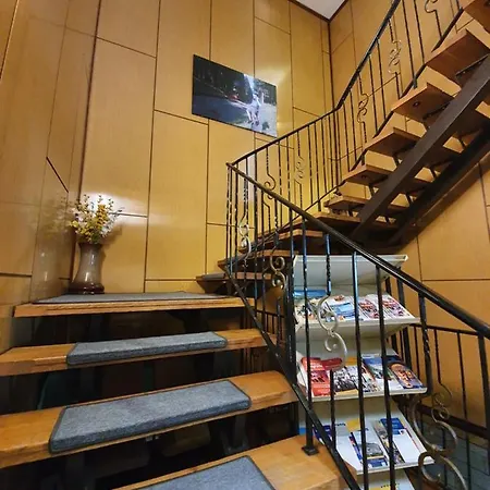Gaestehaus Hutweide ゲストハウス Bärenstein