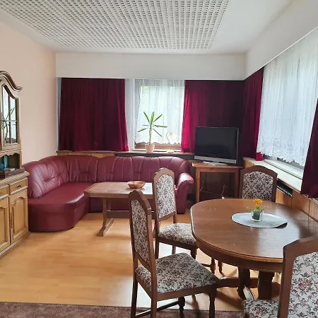 Gaestehaus Hutweide 3*