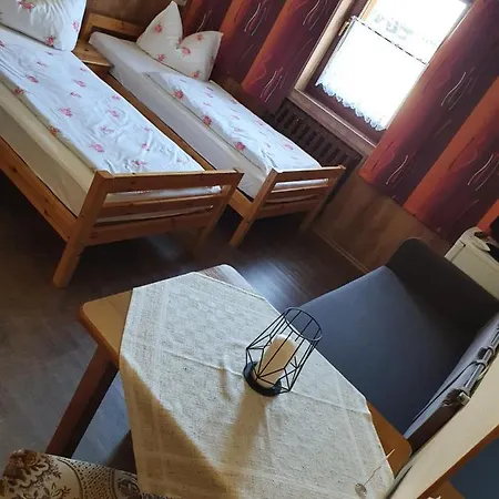 Gaestehaus Hutweide בית הארחה Bärenstein