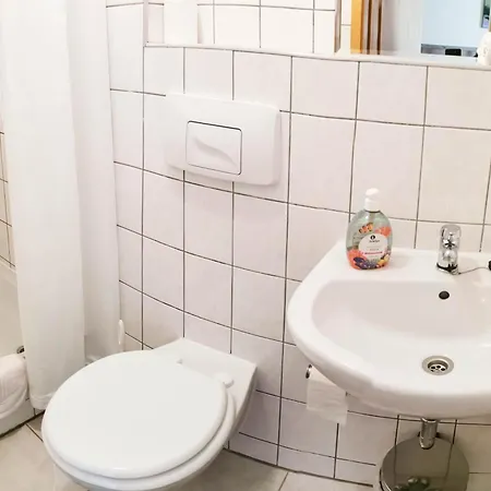 Gaestehaus Hutweide ゲストハウス