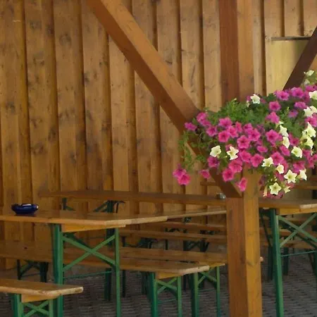 Gaestehaus Hutweide Guest house Barenstein