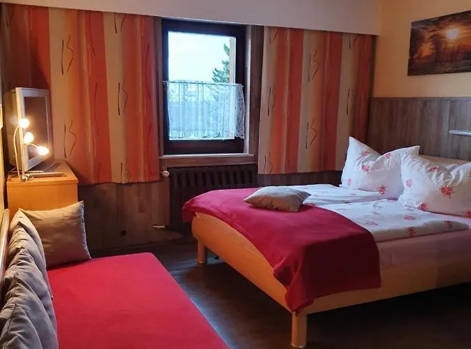 Gaestehaus Hutweide 게스트하우스 3*